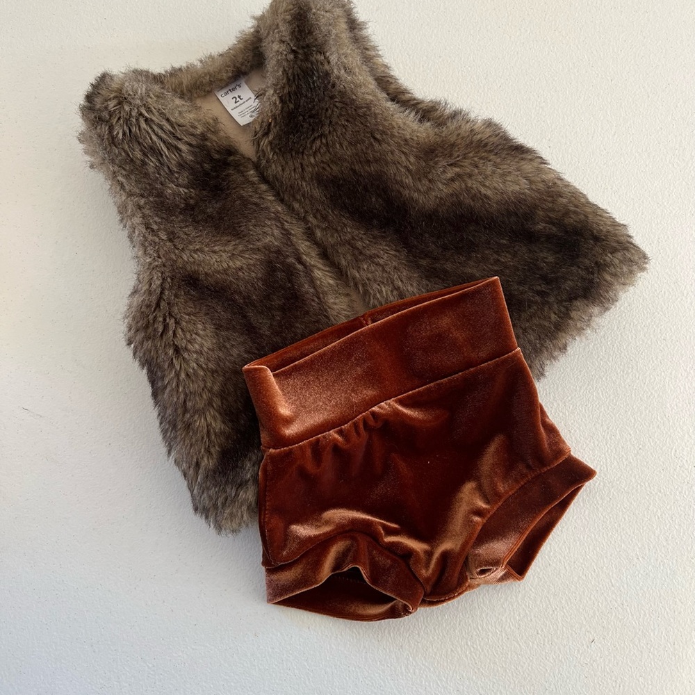 Velvet bummies